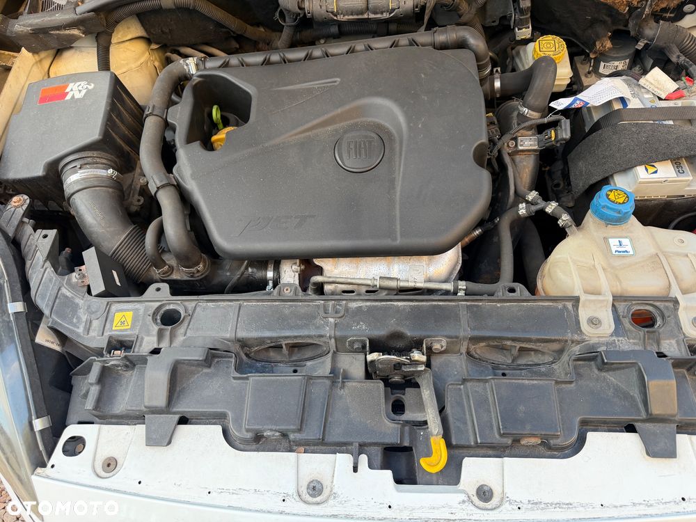 Fiat Grande Punto 1.4 T-Jet 16V Racing - 12