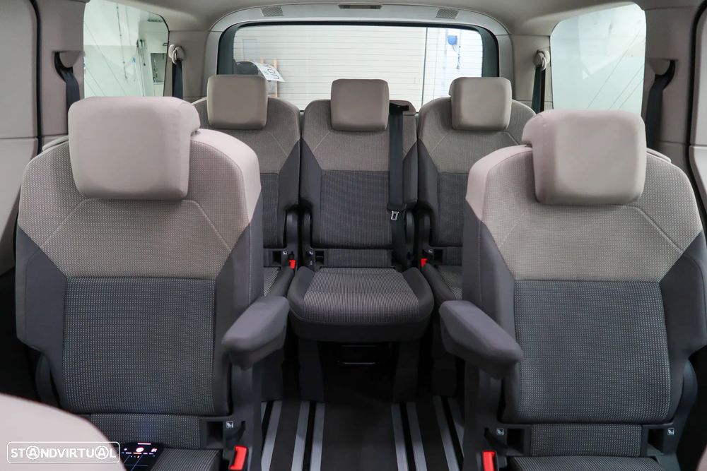 VW Multivan 2.0 TDI Life Longa DSG - 11