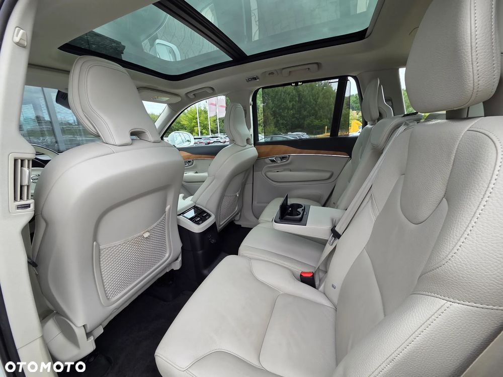 Volvo XC 90 - 28