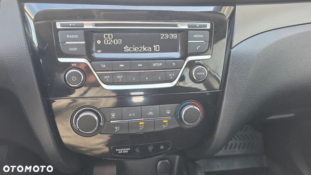 Nissan Qashqai 1.2 DIG-T N-Connecta - 17
