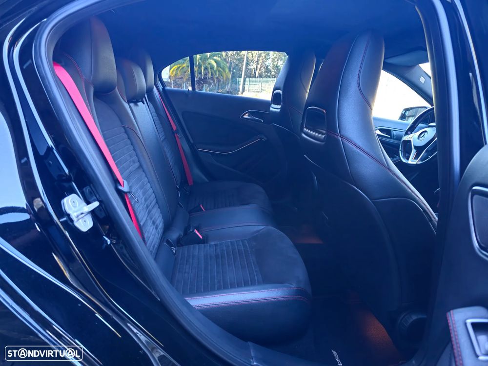 Mercedes-Benz A 45 AMG 4Matic Speedshift 7G-DCT - 28