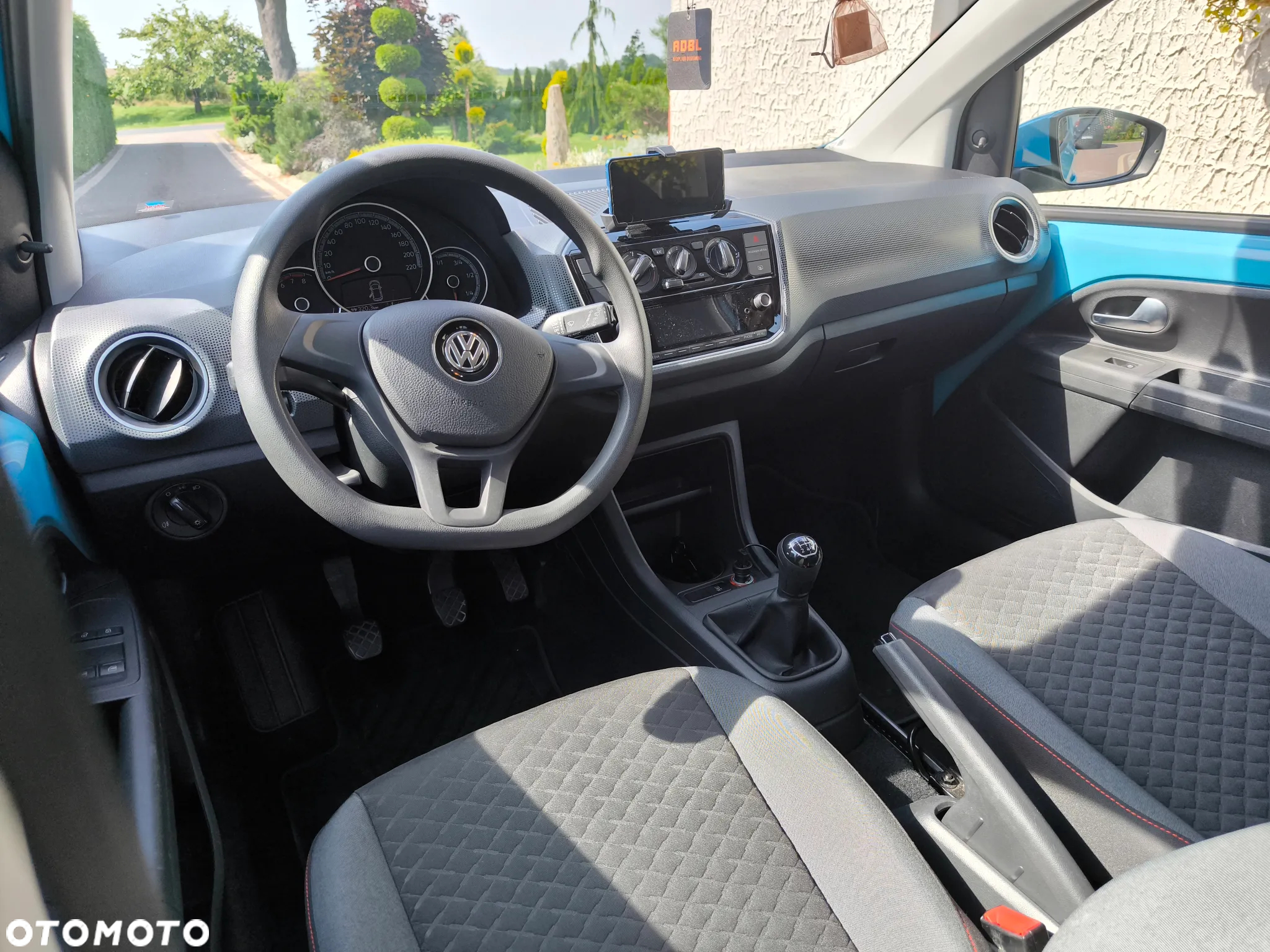 Volkswagen up! - 18