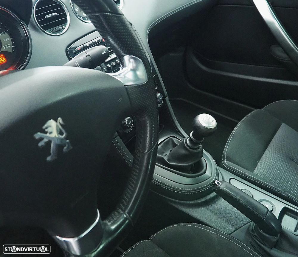 Peugeot RCZ 1.6 THP - 12