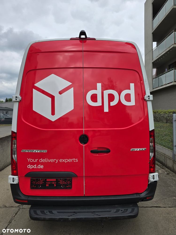 Mercedes-Benz SPRINTER 907 317 - 4