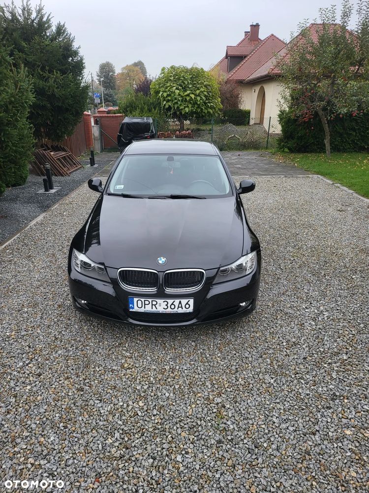 BMW Seria 3 318i Touring Edition Exclusive - 1