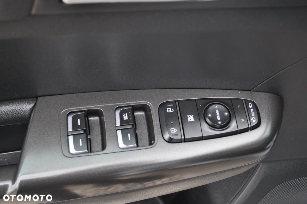 Kia Sportage - 25