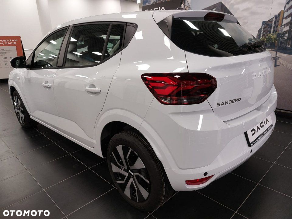 Dacia Sandero - 3
