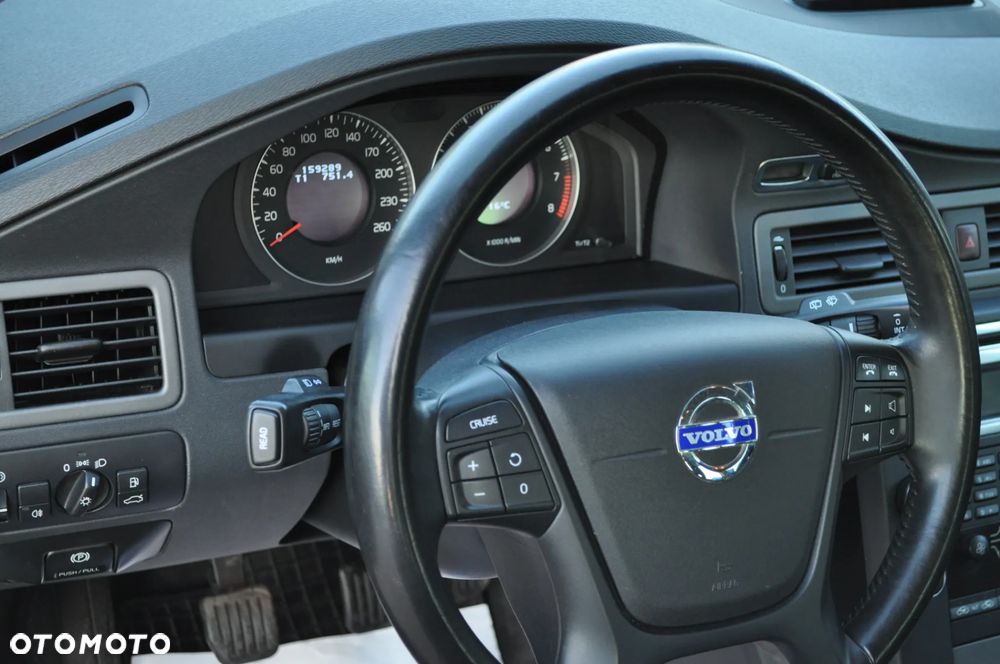 Volvo V70 2.0 - 22