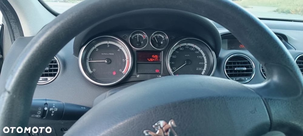 Peugeot 308 1.6 HDi Premium - 14