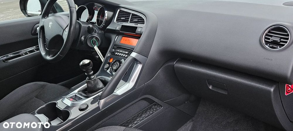 Peugeot 3008 HDi 115 Business-Line - 8