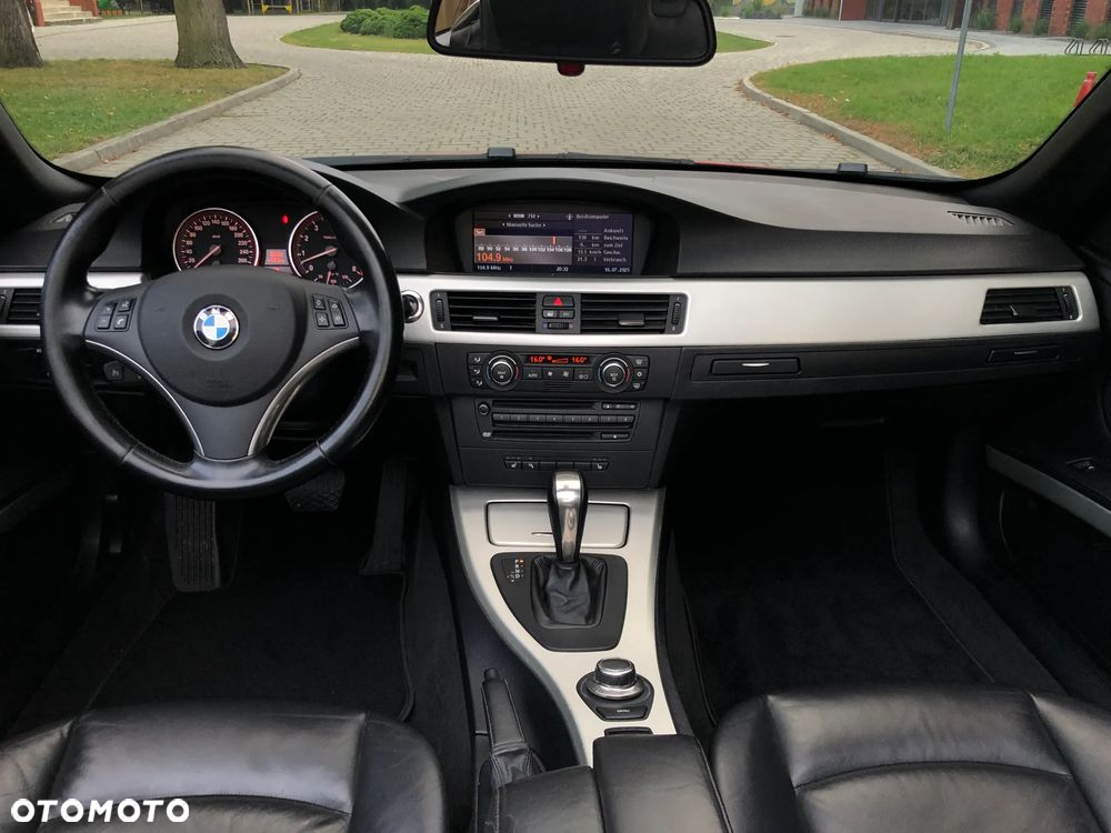 BMW Seria 3 330i Cabrio - 7