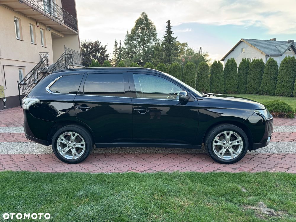 Mitsubishi Outlander 2.0 Intense 2WD - 12