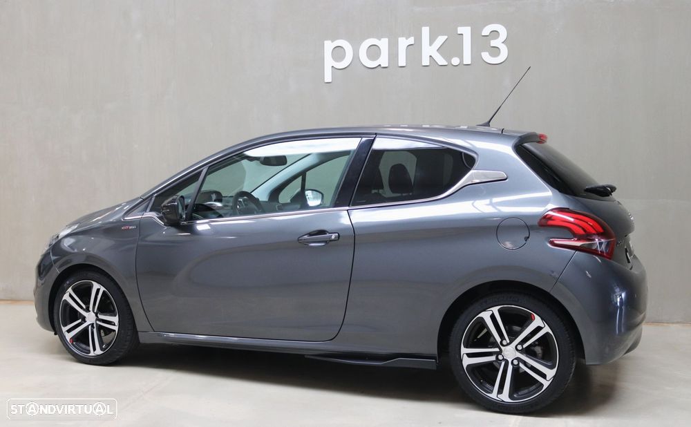 Peugeot 208 1.2 PureTech GT Line - 40
