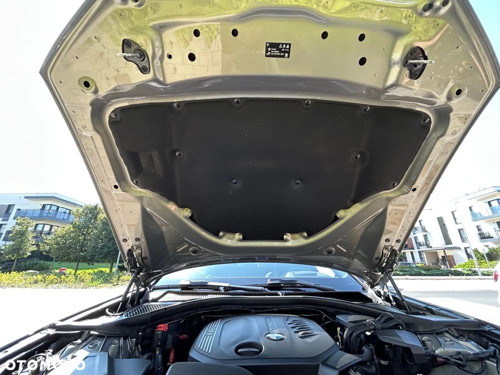 BMW Seria 3 320d xDrive M Sport - 13