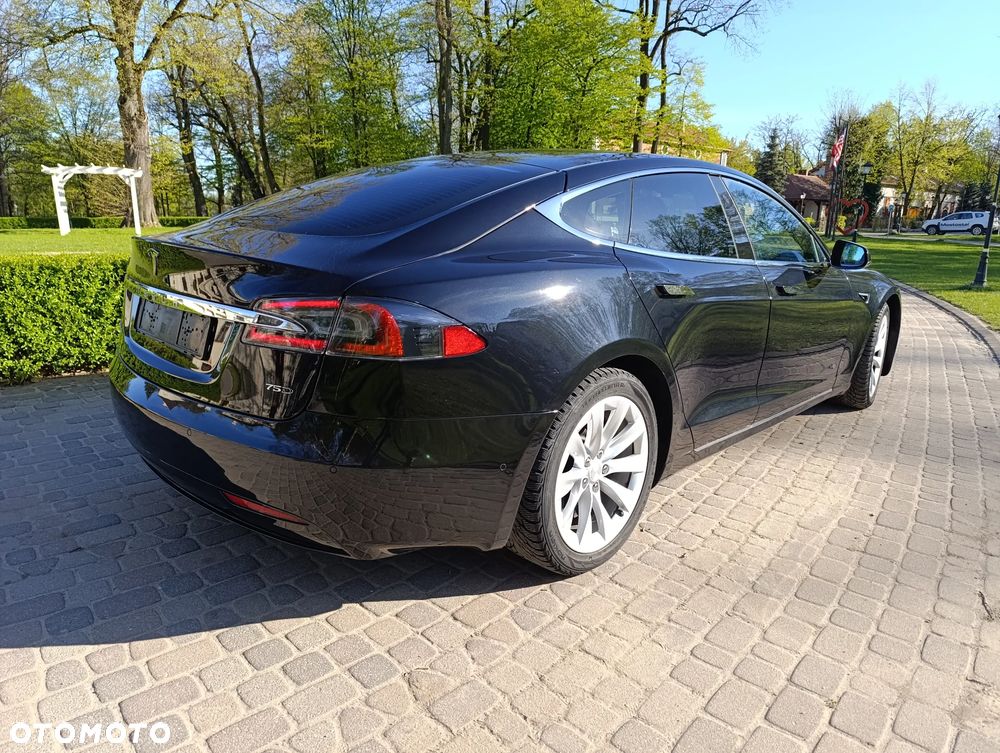 Tesla Model S Long Range Plus - 6