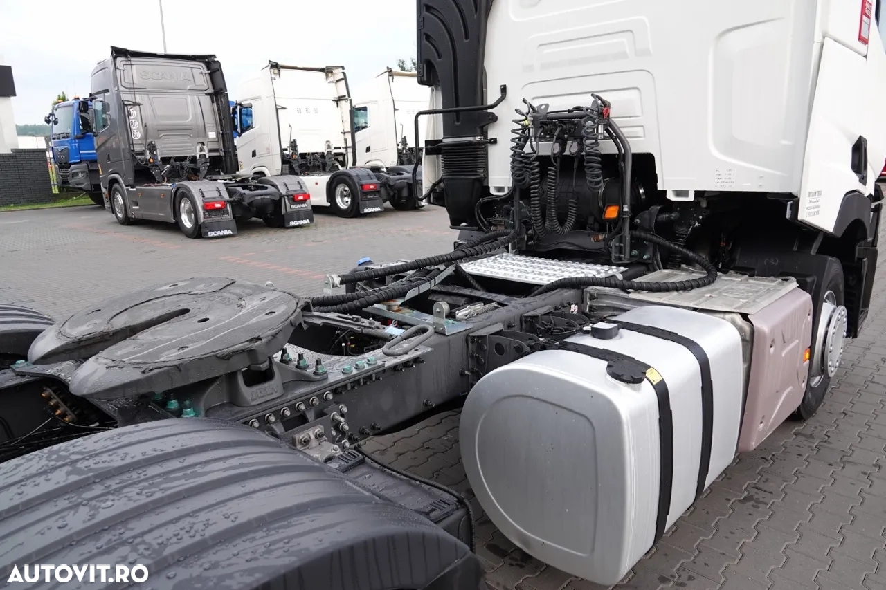 Renault T 430 / CABĂ JUSĂ / HIDRAULICĂ DE BASCULARE / GREUTATE: 6.700 KG / 250.000 km. - 16