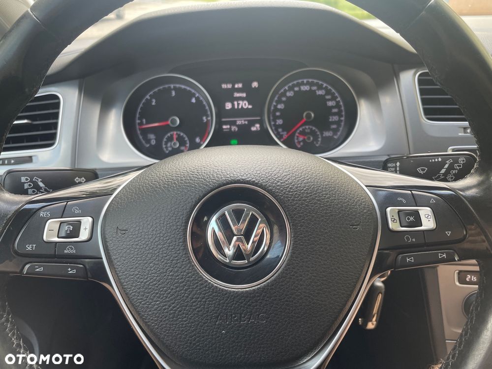 Volkswagen Golf 1.6 TDI BMT Comfortline - 23