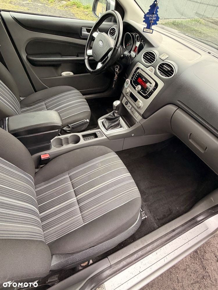 Ford Focus - 16