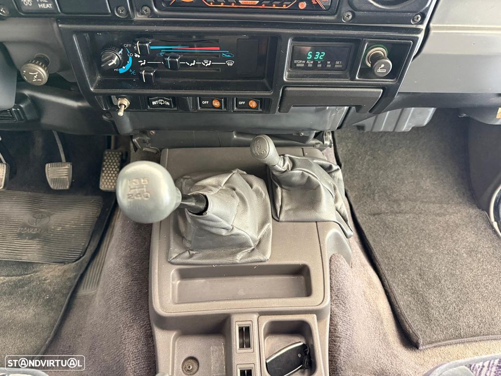 Toyota Land Cruiser 3.0 VX TD - 16