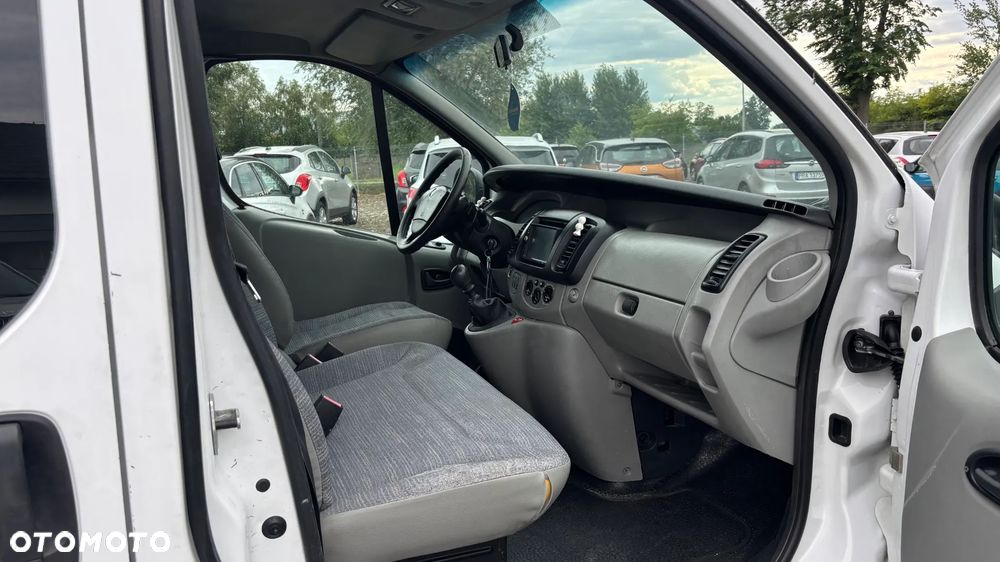 Renault TRAFIC - 23