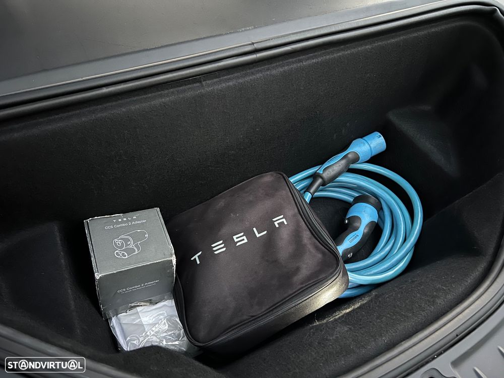 Tesla Model S - 20