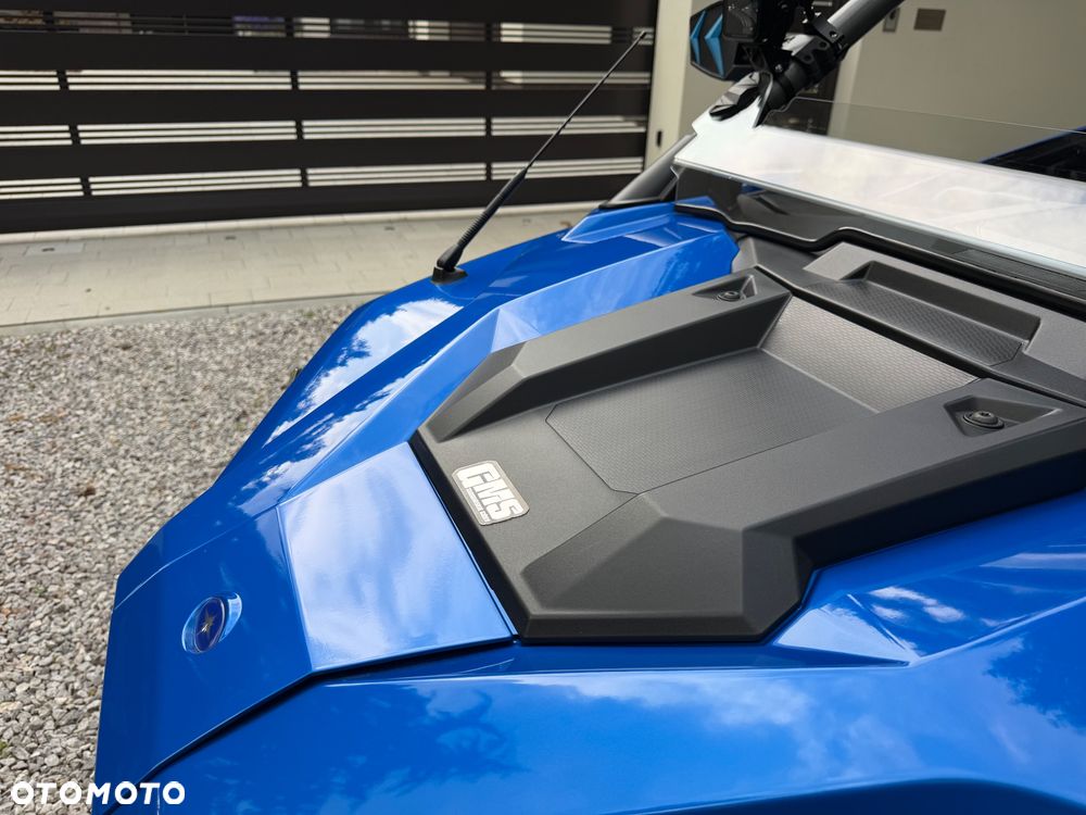 Polaris RZR - 12