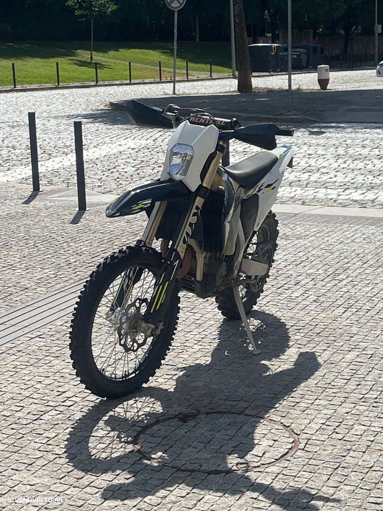 Triumph T Triumph TF 250 E - 13