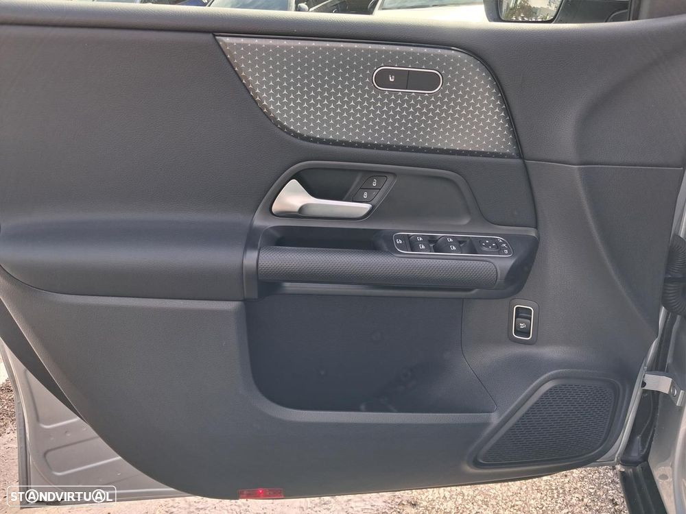 Mercedes-Benz B 180 d - 8