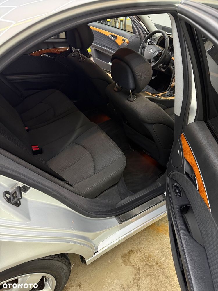 Mercedes-Benz Klasa E - 18