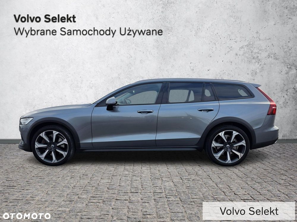 Volvo V60 Cross Country - 5
