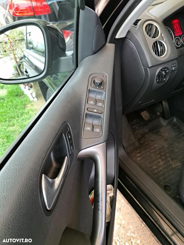 Volkswagen Tiguan - 9