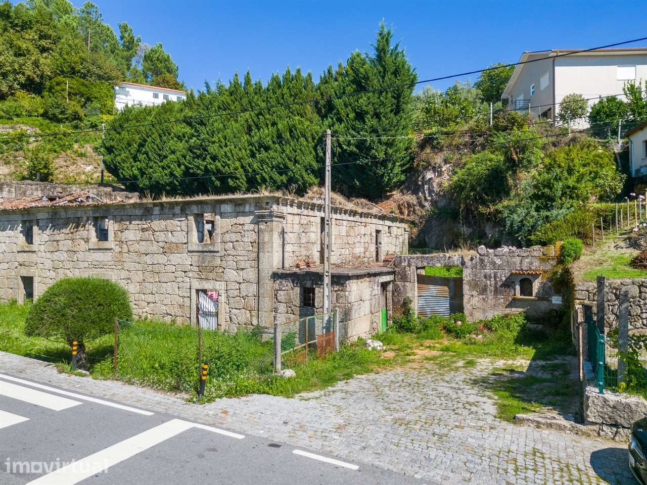 Moradia para Restaurar T0 Venda em Chorense e Monte,Terras de Bouro - Grande imagem: 4/7