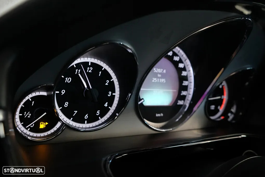 Mercedes-Benz E 250 CDi Avantgarde BE Auto. - 13