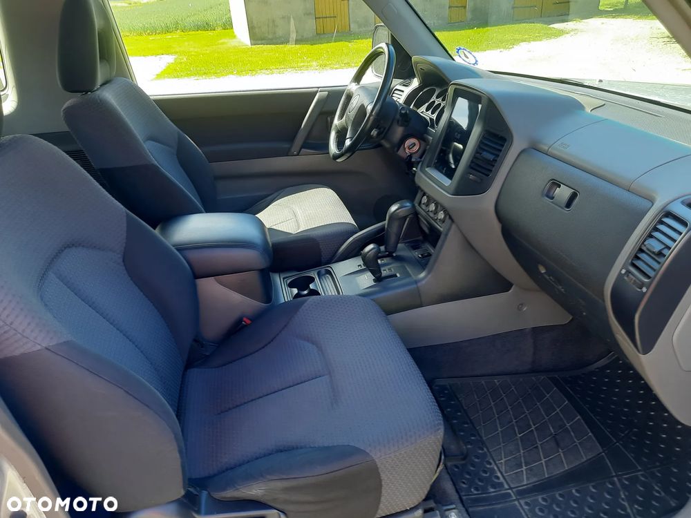 Mitsubishi Pajero 3.2 DID - 7