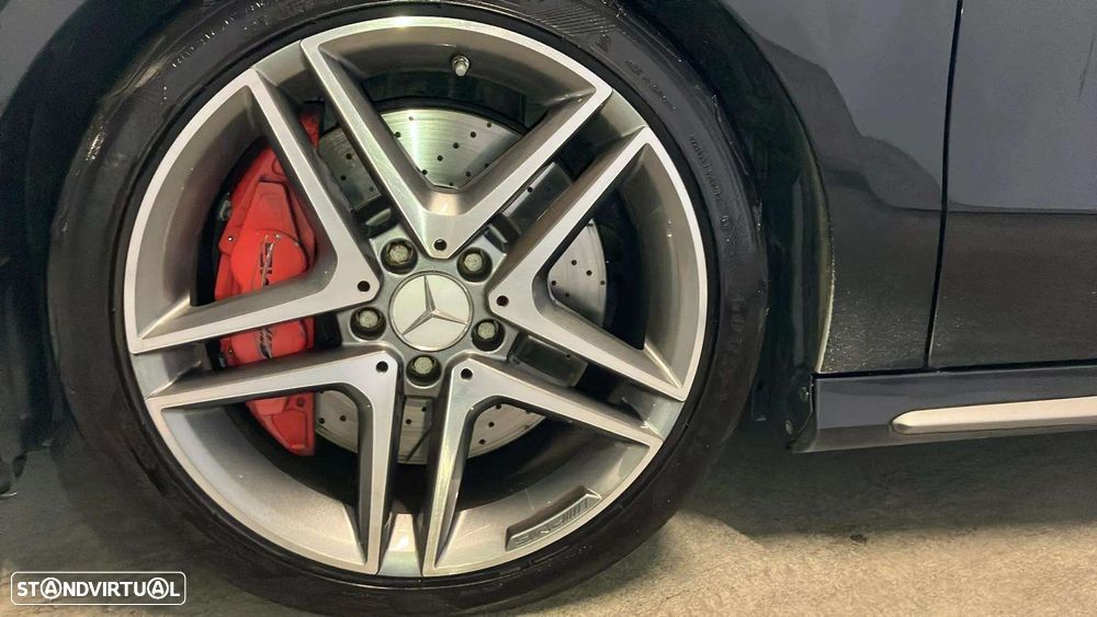 Mercedes-Benz A 45 AMG 4-Matic - 18