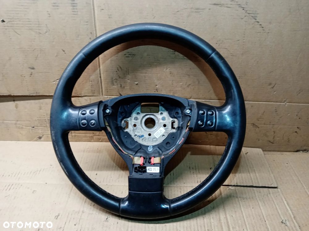 Kierownica trójramienna multifunkcyjna skórzana VW Passat B6 3C0419091LE - 2