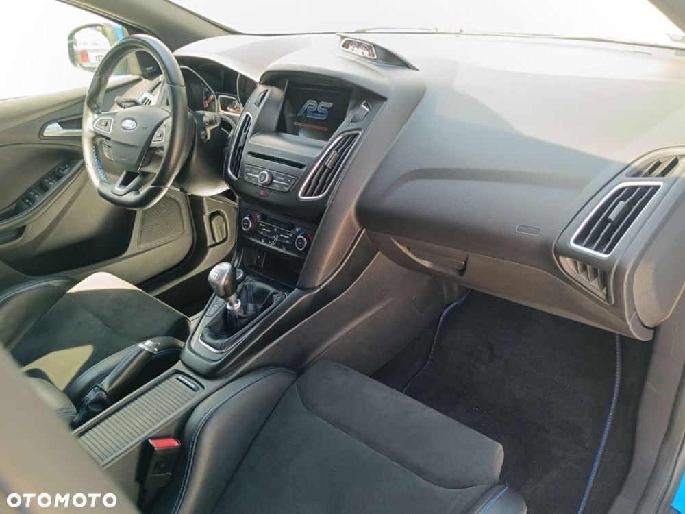 Ford Focus - 28