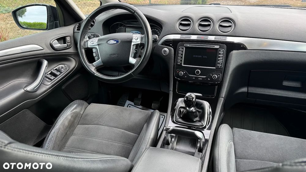 Ford S-Max 2.0 TDCi DPF Titanium - 13