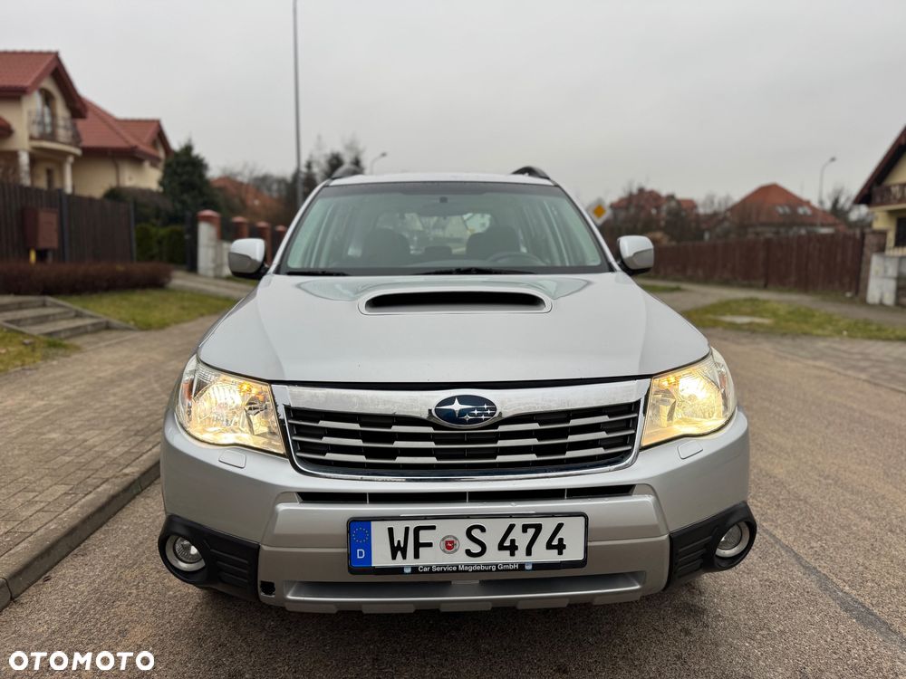 Subaru Forester 2.0D Exclusive - 9