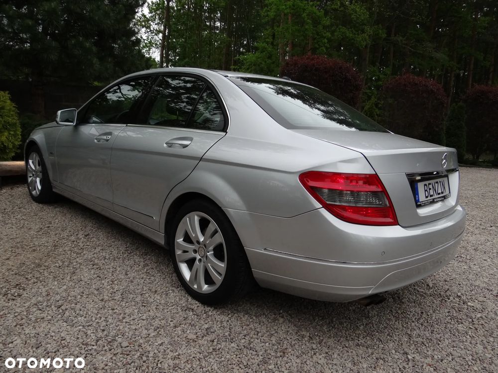 Mercedes-Benz Klasa C 180 BlueEFFICIENCY 7G-TRONIC Avantgarde - 10