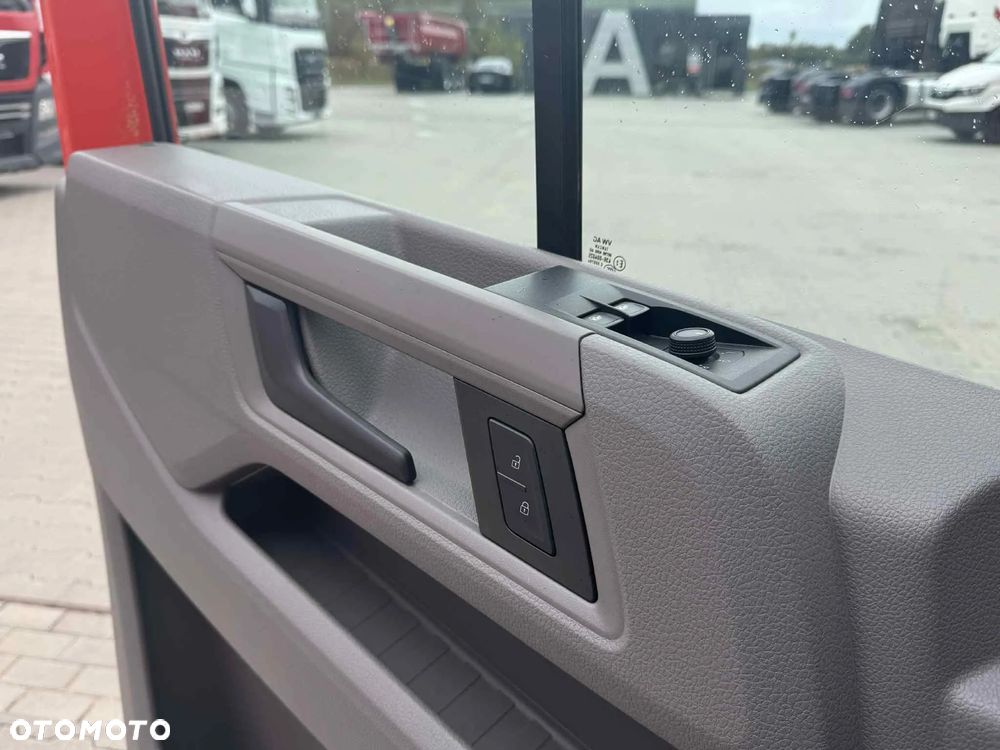 MAN TGE 3.140 FURGON L3H3 - 14