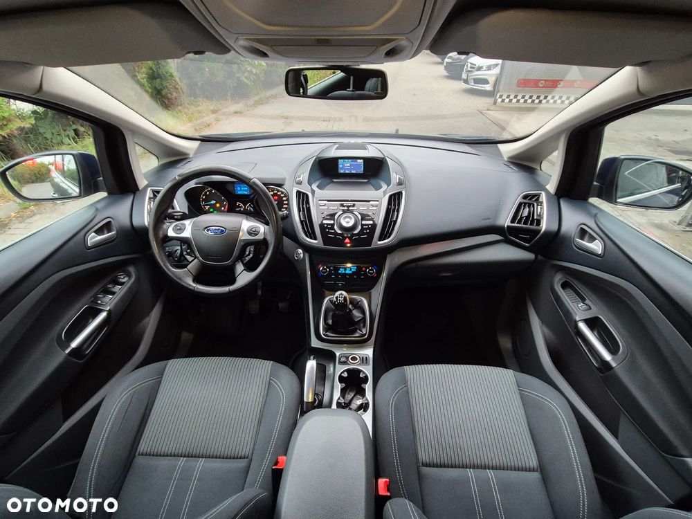 Ford Grand C-MAX - 30