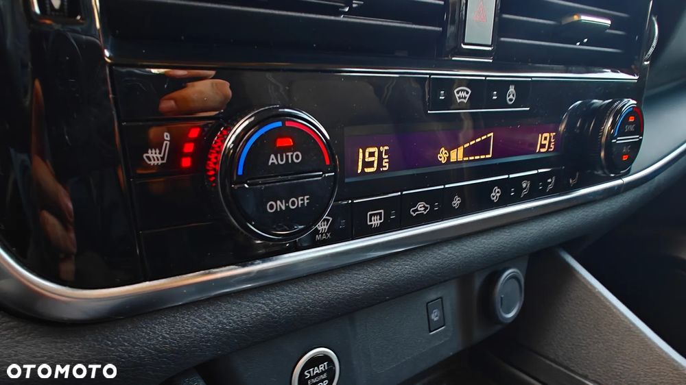 Nissan Qashqai 1.3 DIG-T ACENTA - 23