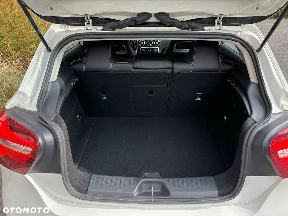 Mercedes-Benz Klasa A 180 7G-DCT - 27