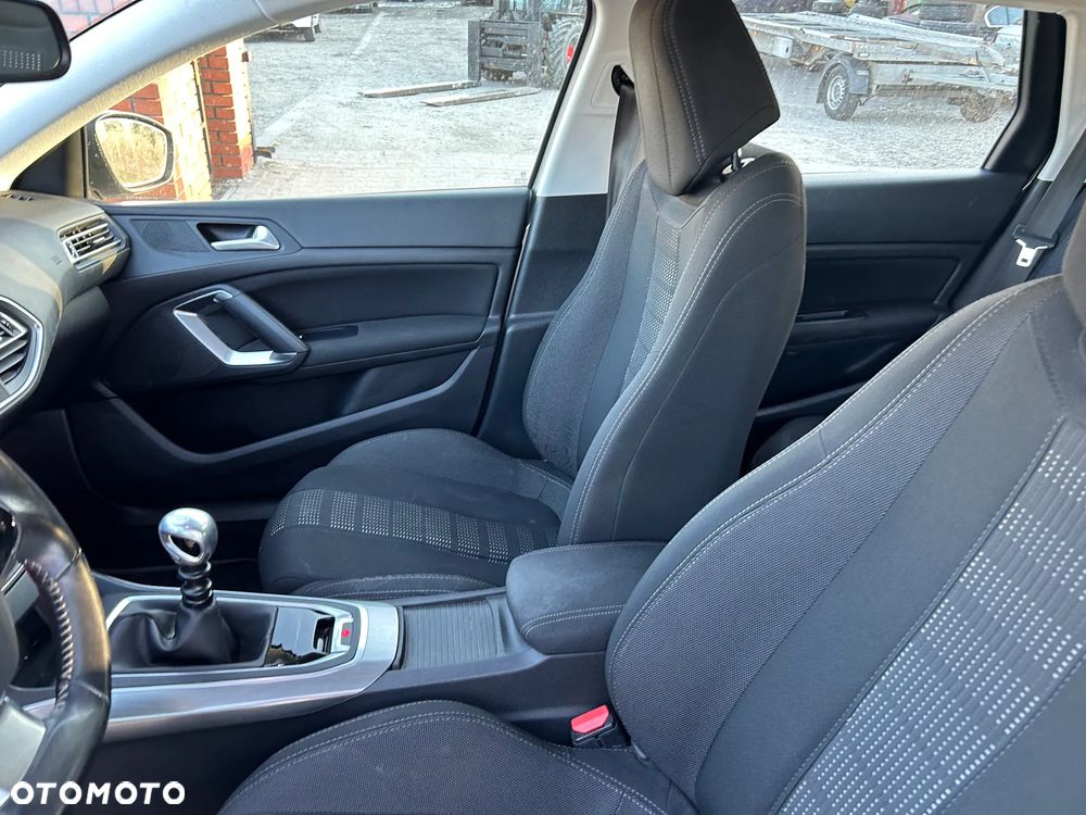 Peugeot 308 - 9