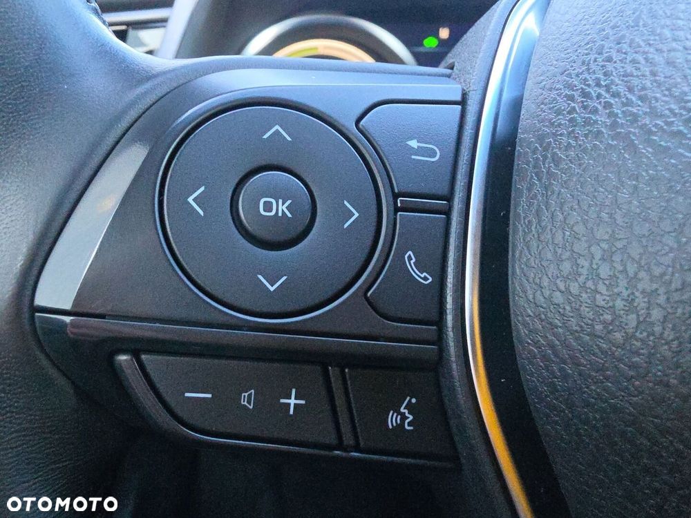 Toyota Camry 2.5 Hybrid Comfort CVT - 21