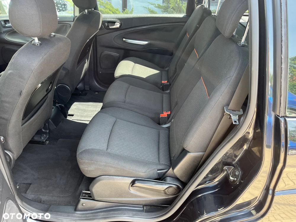 Ford Galaxy 1.8 TDCi Titanium - 32