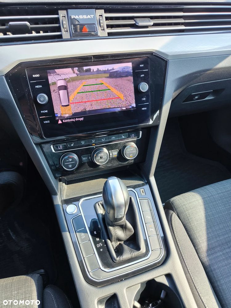 Volkswagen Passat 2.0 TSI Business DSG - 16