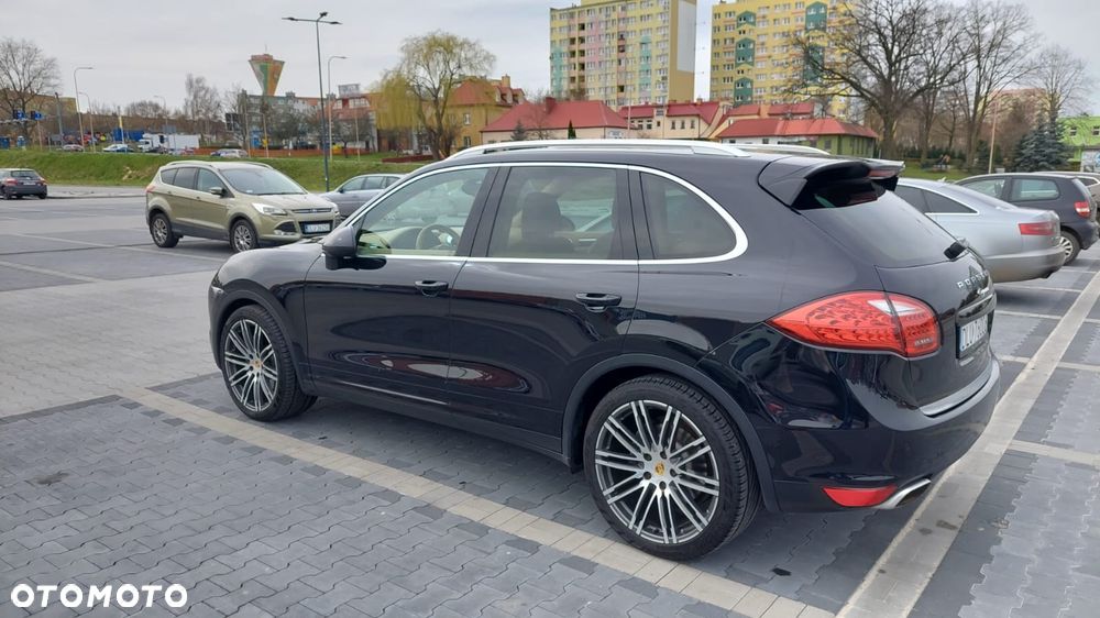 Porsche Cayenne - 22