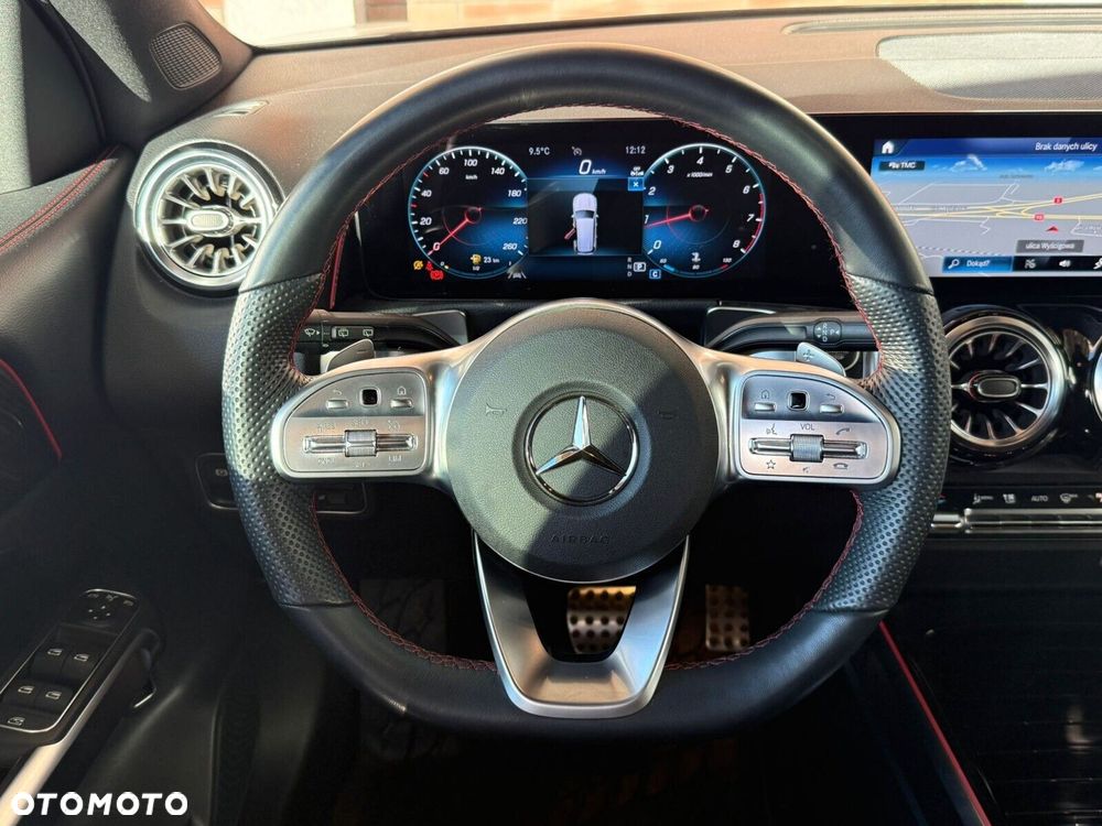 Mercedes-Benz GLB - 18